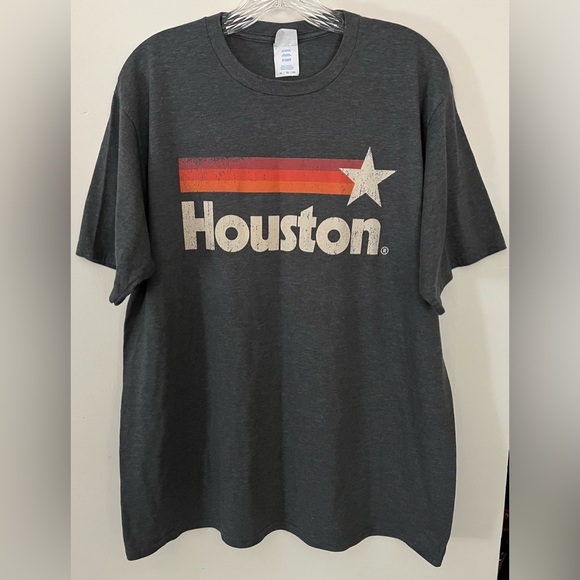 Port & Co Men’s Dark Gray T-Shirt w/Houston Graphic, Relaxed Fit, Soft; Size XL - Picture 1 of 8